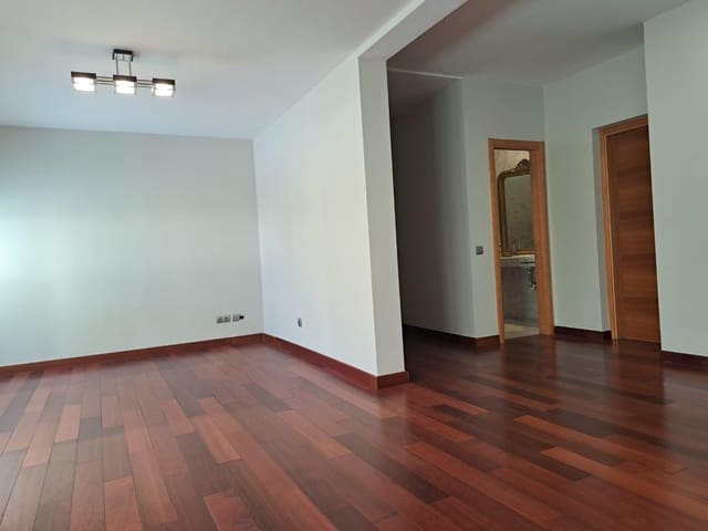 3 soverom Leilighet til leie i Triana, Las Palmas de Gran Canaria - € 1 650 (Ref: 9979027)