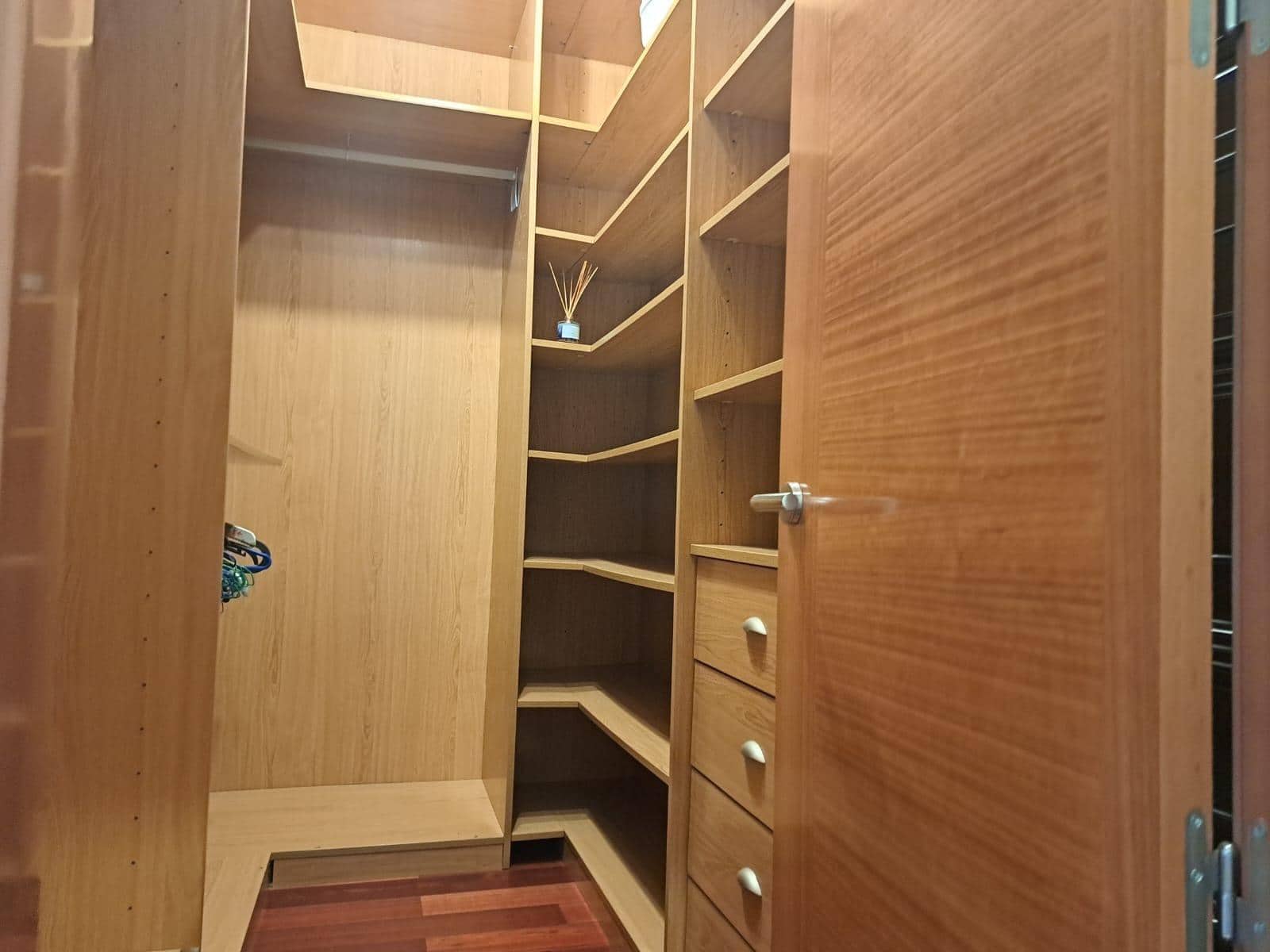 3 soverom Leilighet til leie i Las Palmas de Gran Canaria - € 1 650 (Ref: 9979027)