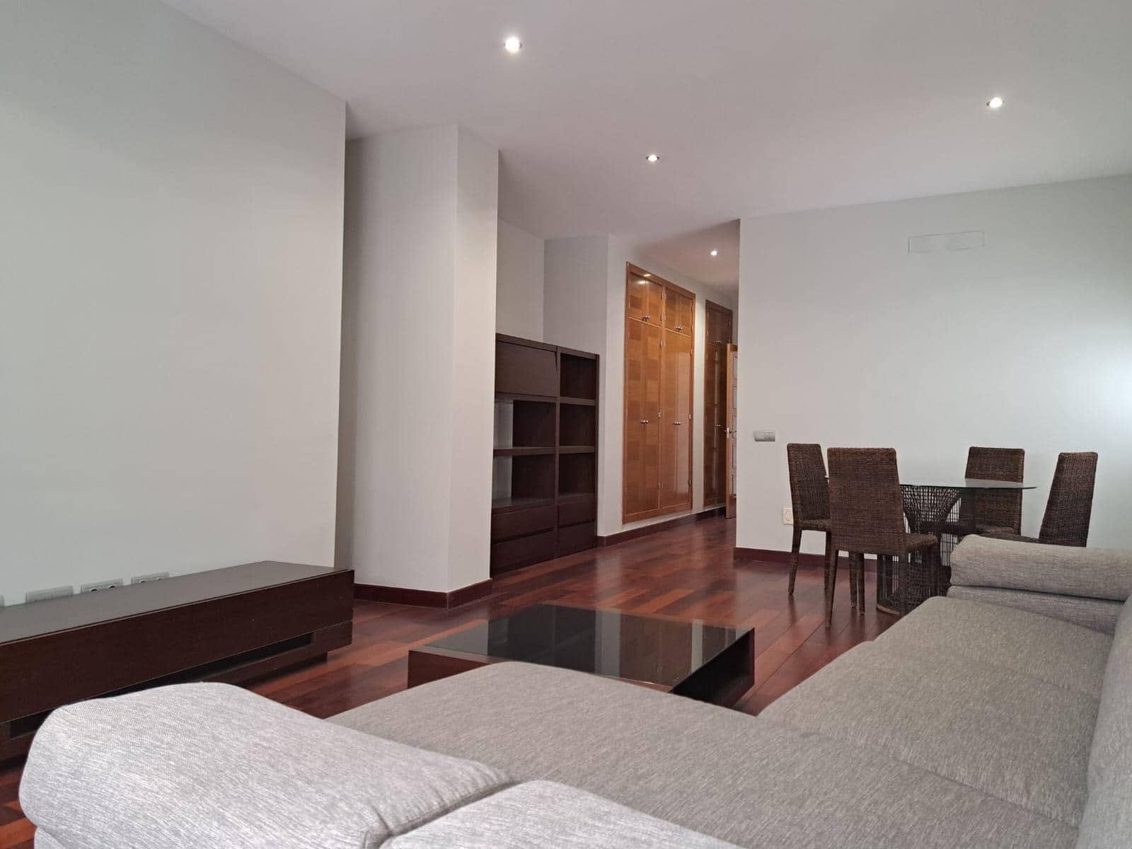 3 soverom Leilighet til leie i Las Palmas de Gran Canaria - € 1 650 (Ref: 9979027)