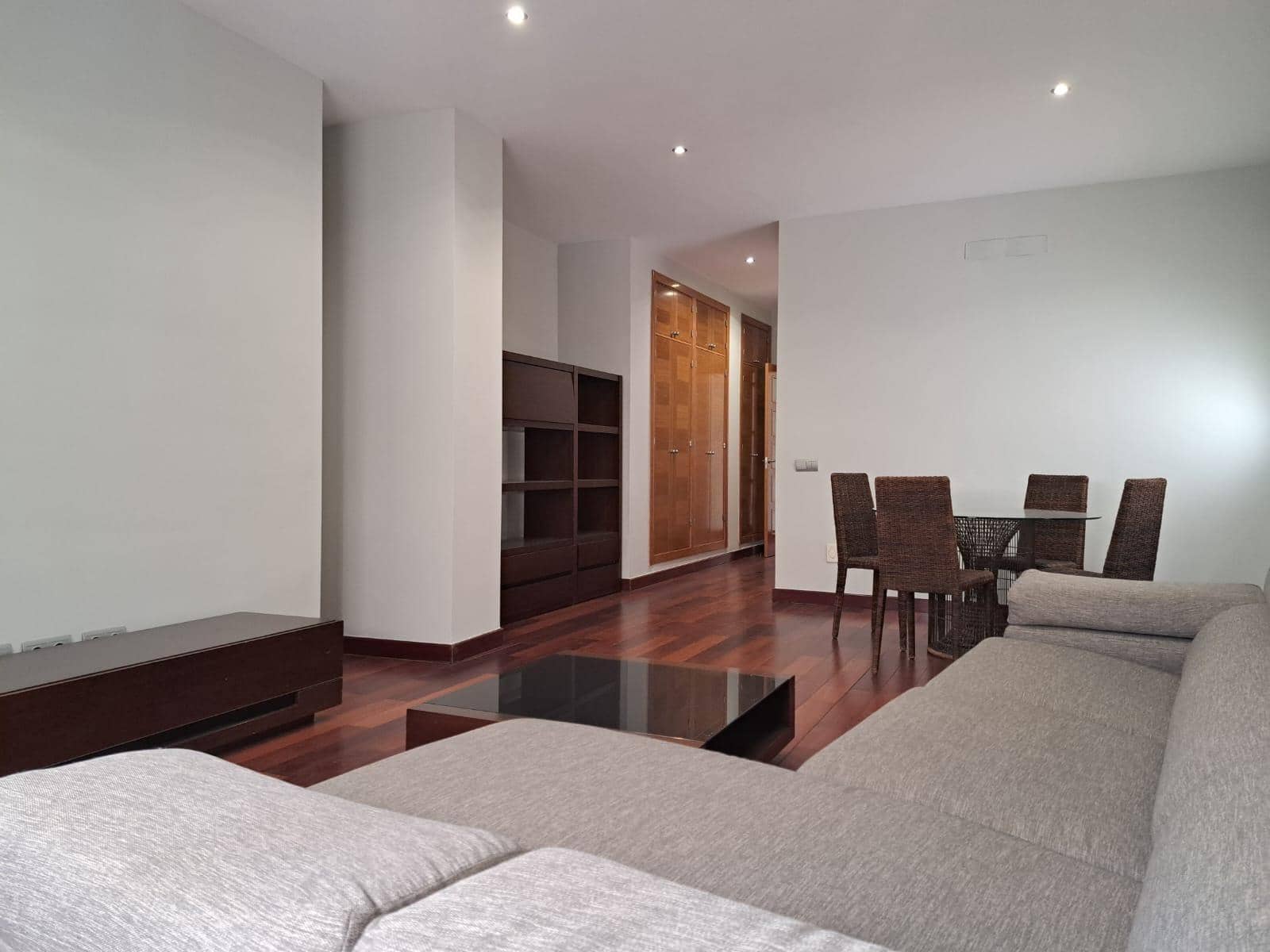 3 soverom Leilighet til leie i Las Palmas de Gran Canaria - € 1 650 (Ref: 9979027)