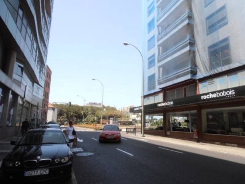 1 quarto Apartamento para arrendar em Las Palmas de Gran Canaria - 980 € (Ref: 9983132)
