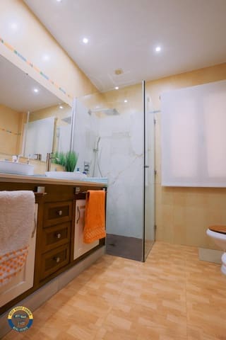 Chalet de 5 habitaciones en Don Benito en venta con piscina garaje - 650.000 € (Ref: 9990852)