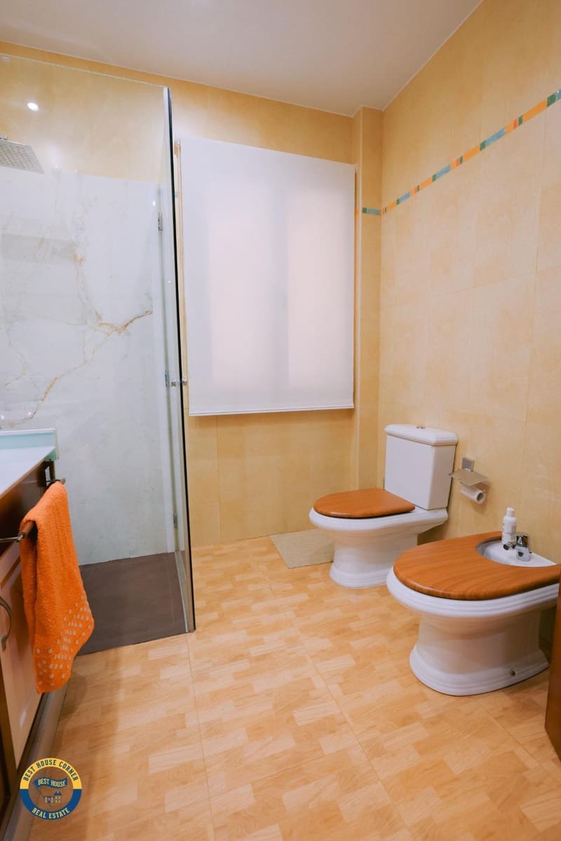 Chalet de 5 habitaciones en Don Benito en venta con piscina garaje - 650.000 € (Ref: 9990852)