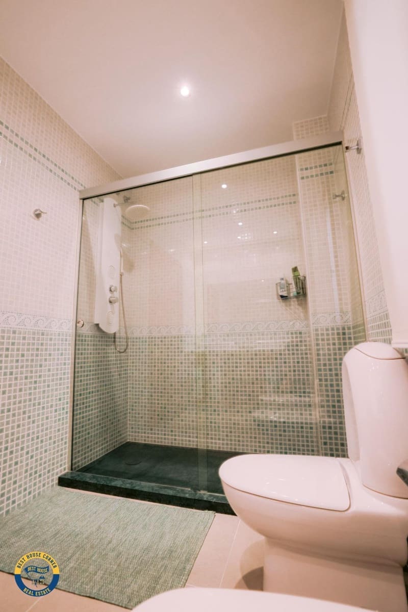 Chalet de 5 habitaciones en Don Benito en venta con piscina garaje - 650.000 € (Ref: 9990852)