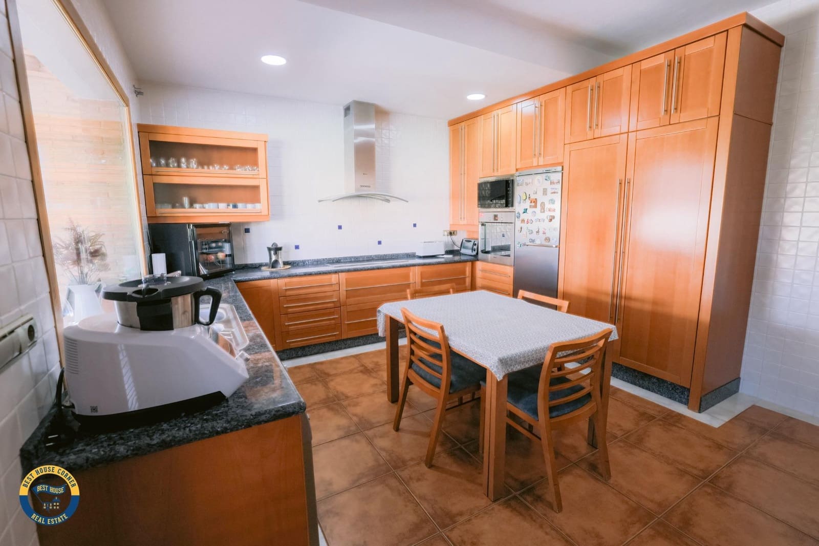 Chalet de 5 habitaciones en Don Benito en venta con piscina garaje - 650.000 € (Ref: 9990852)