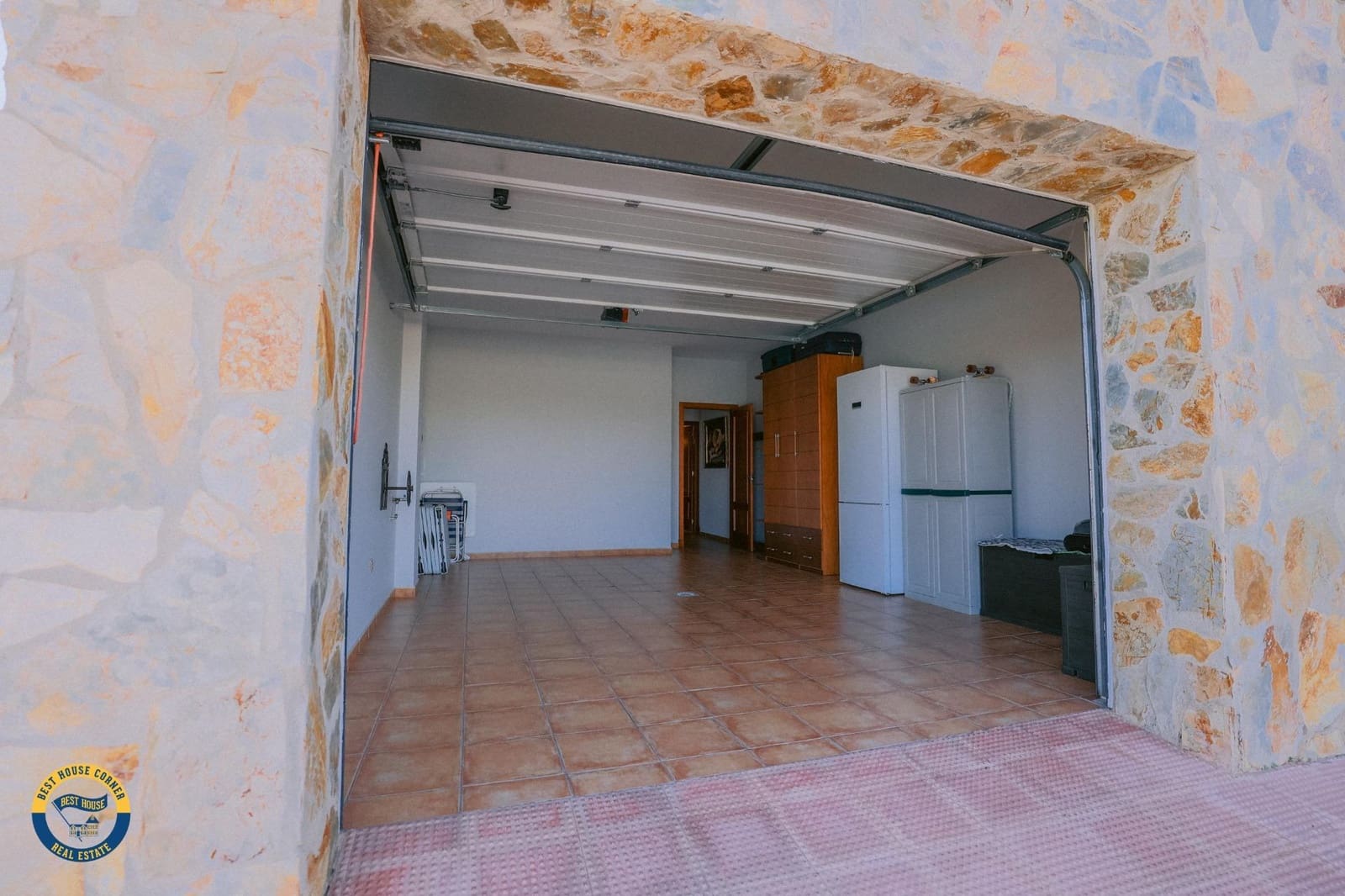 Chalet de 5 habitaciones en Don Benito en venta con piscina garaje - 650.000 € (Ref: 9990852)