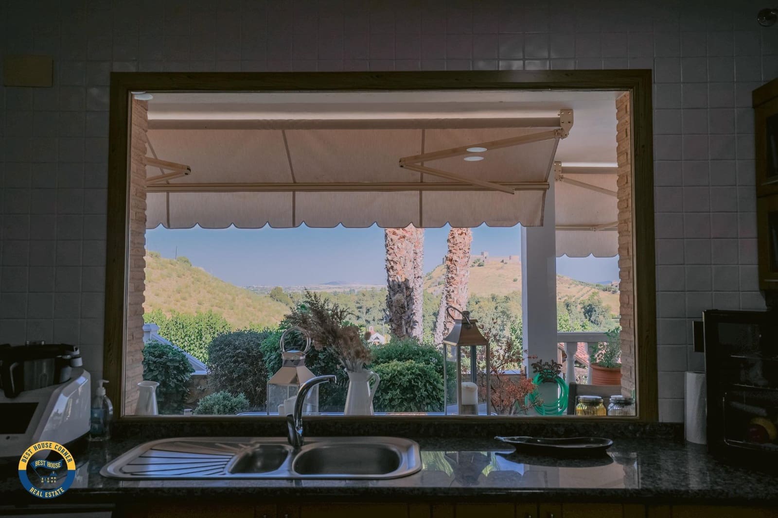 Chalet de 5 habitaciones en Don Benito en venta con piscina garaje - 650.000 € (Ref: 9990852)