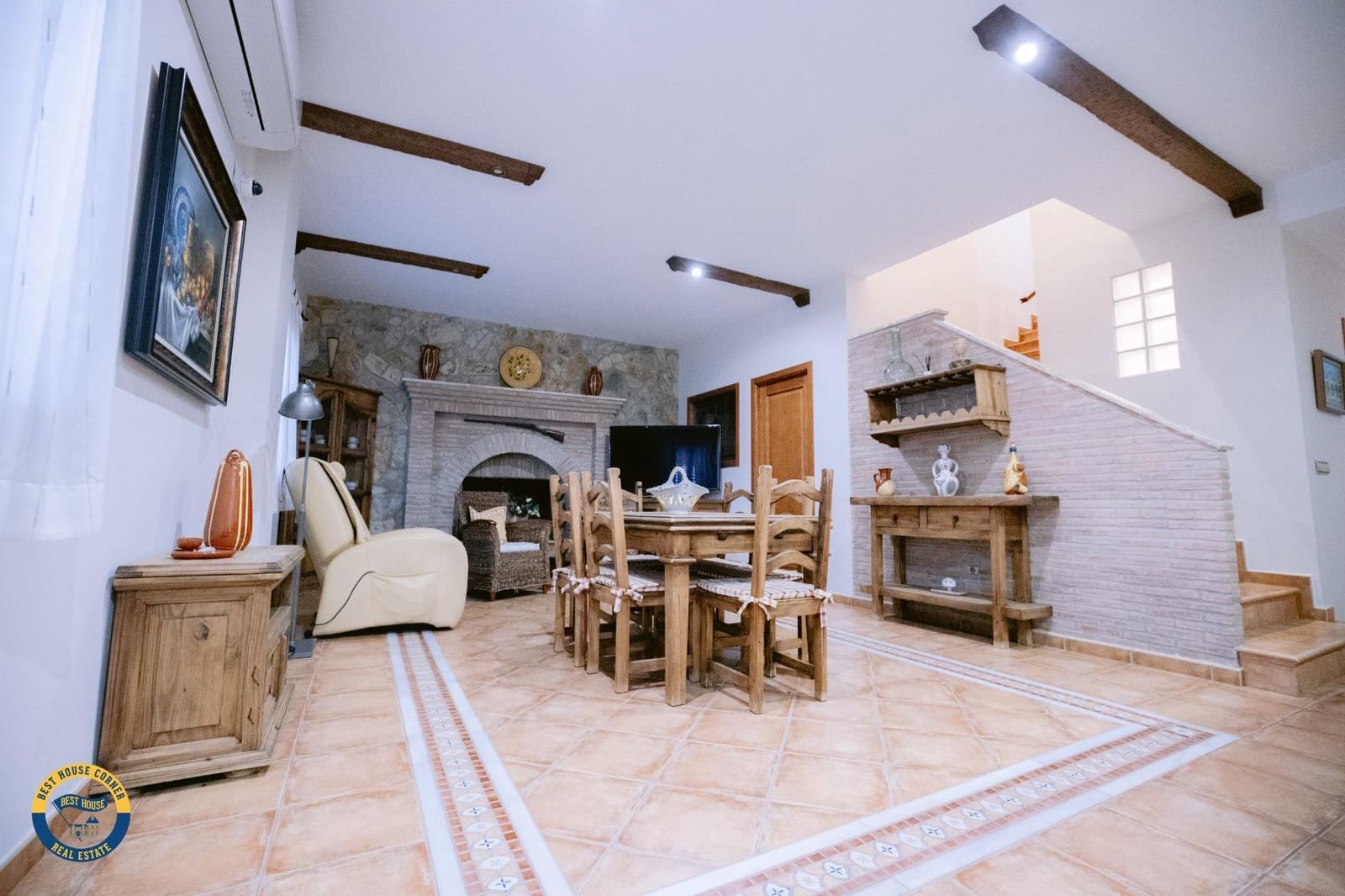 Chalet de 5 habitaciones en Don Benito en venta con piscina garaje - 650.000 € (Ref: 9990852)