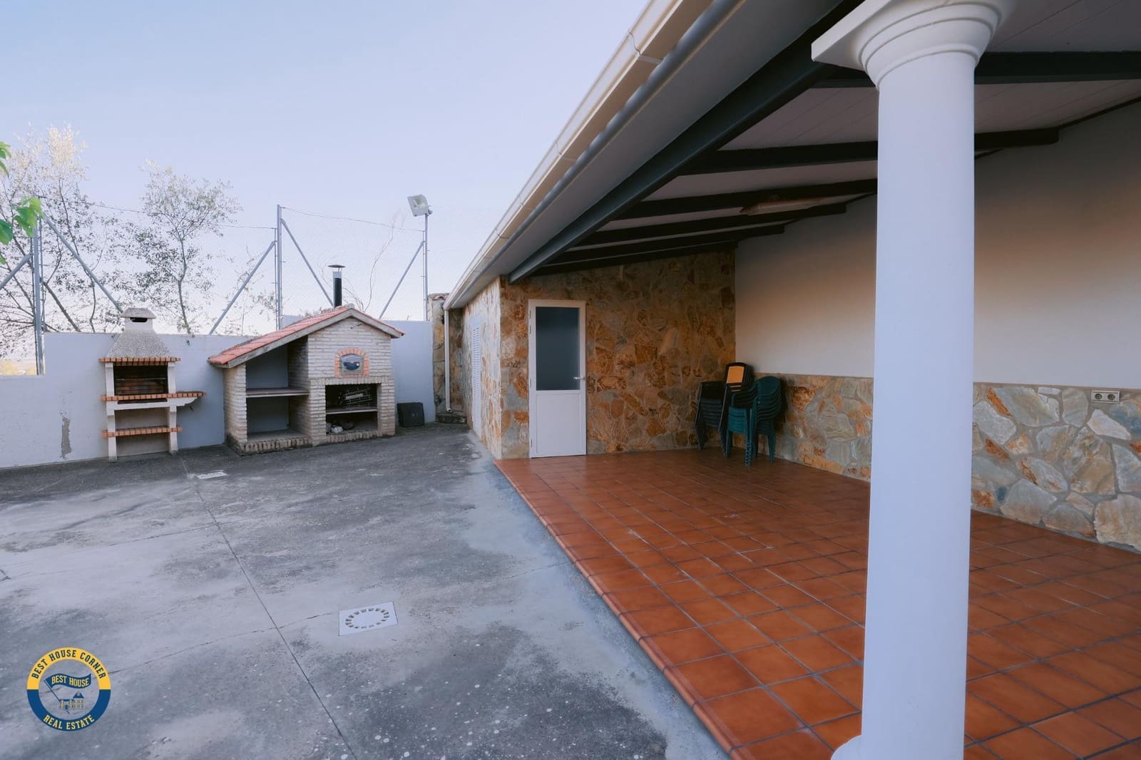Chalet de 5 habitaciones en Don Benito en venta con piscina garaje - 650.000 € (Ref: 9990852)