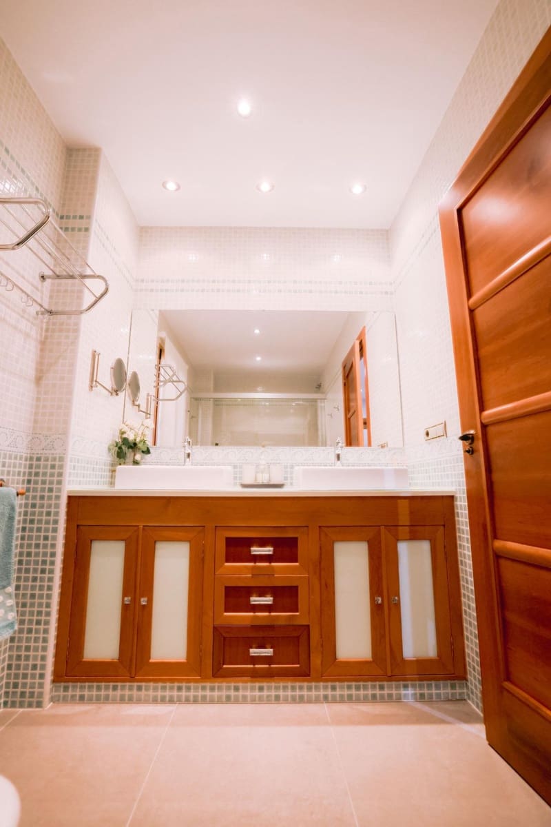 5 bedroom Villa for sale in Don Benito with pool garage - € 650,000 (Ref: 9990852)