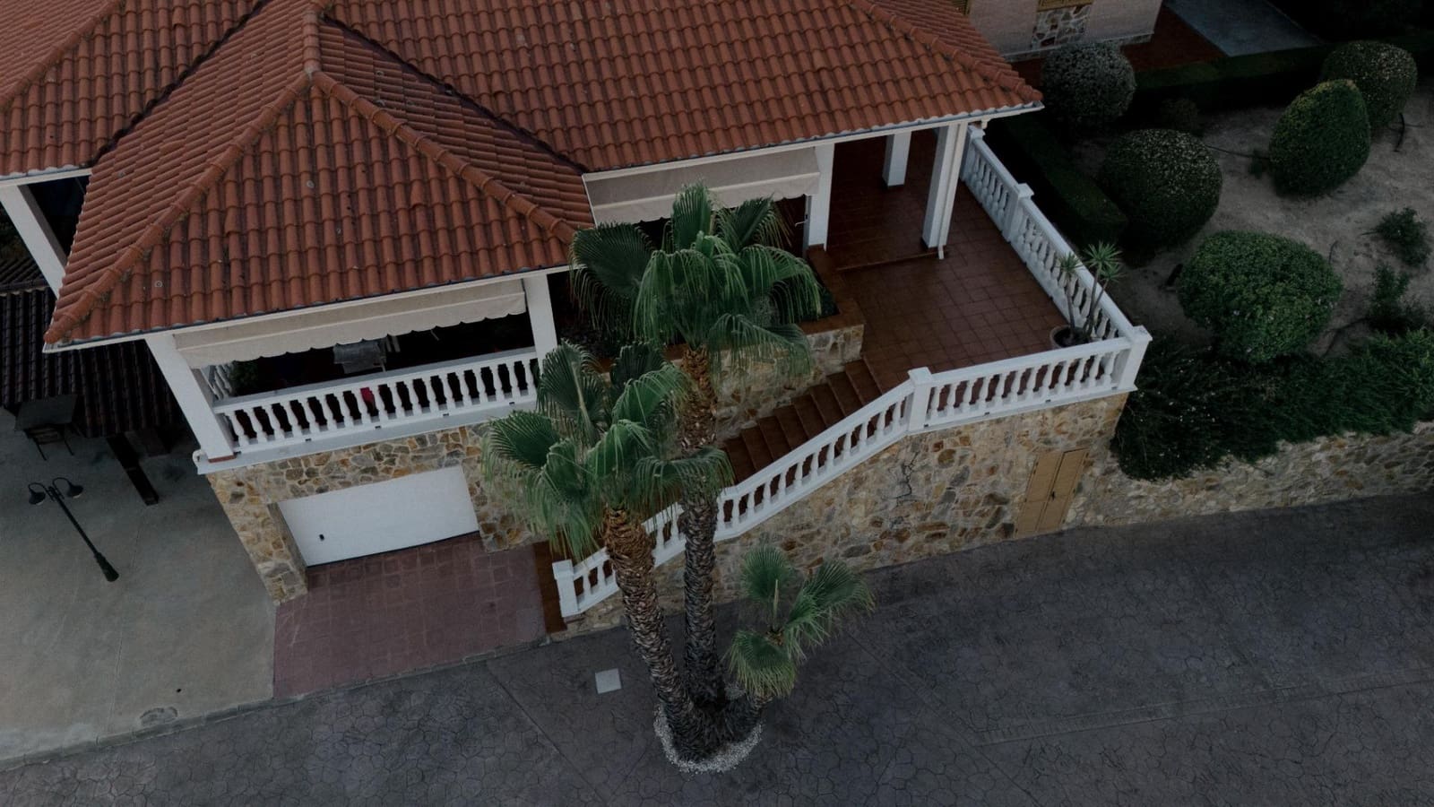 5 bedroom Villa for sale in Don Benito with pool garage - € 650,000 (Ref: 9990852)