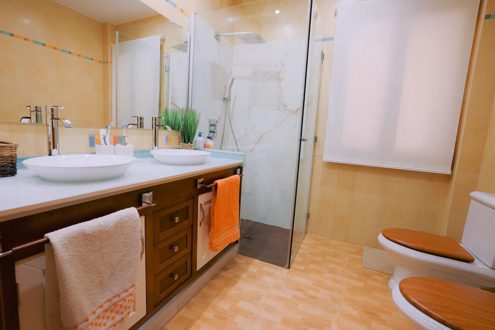 5 bedroom Villa for sale in Don Benito with pool garage - € 650,000 (Ref: 9990852)