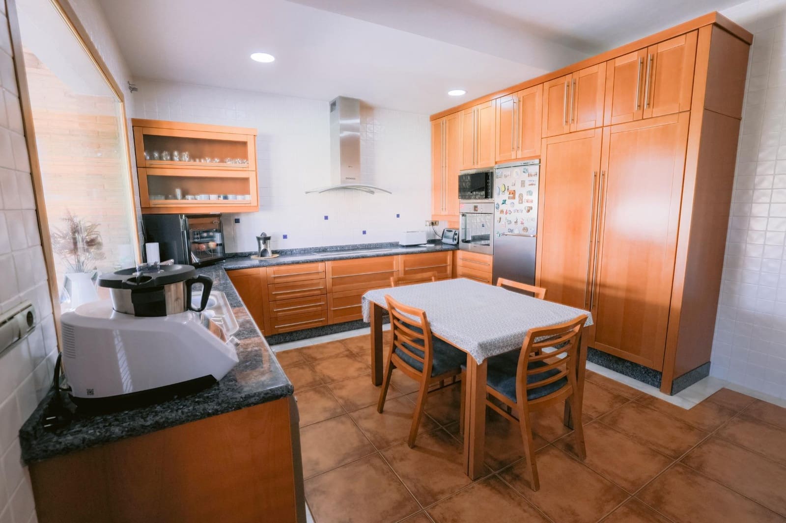 5 bedroom Villa for sale in Don Benito with pool garage - € 650,000 (Ref: 9990852)