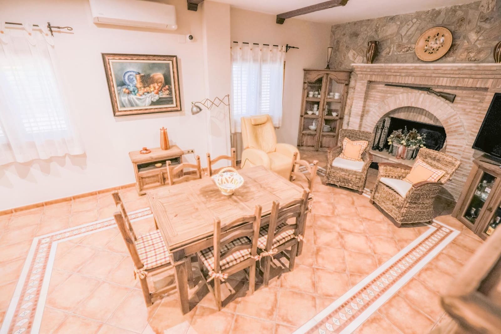 5 bedroom Villa for sale in Don Benito with pool garage - € 650,000 (Ref: 9990852)