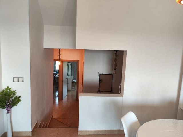 3 soveværelse Penthouse til salg i Coma-Ruga, El Vendrell - € 189.000 (Ref: 9990853)