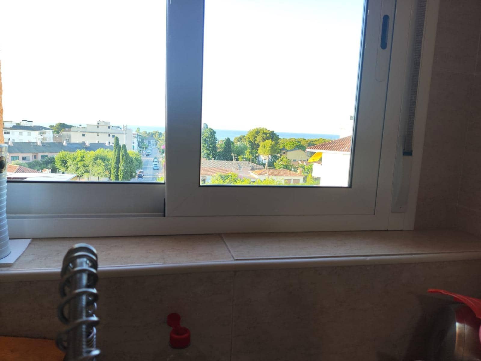 Ático de 3 habitaciones en Coma-Ruga en venta - 189.000 € (Ref: 9990853)