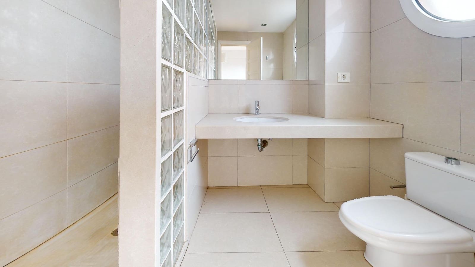 3 sovrum Lägenhet till salu i Las Palmas de Gran Canaria med garage - 395 000 € (Ref: 9994392)