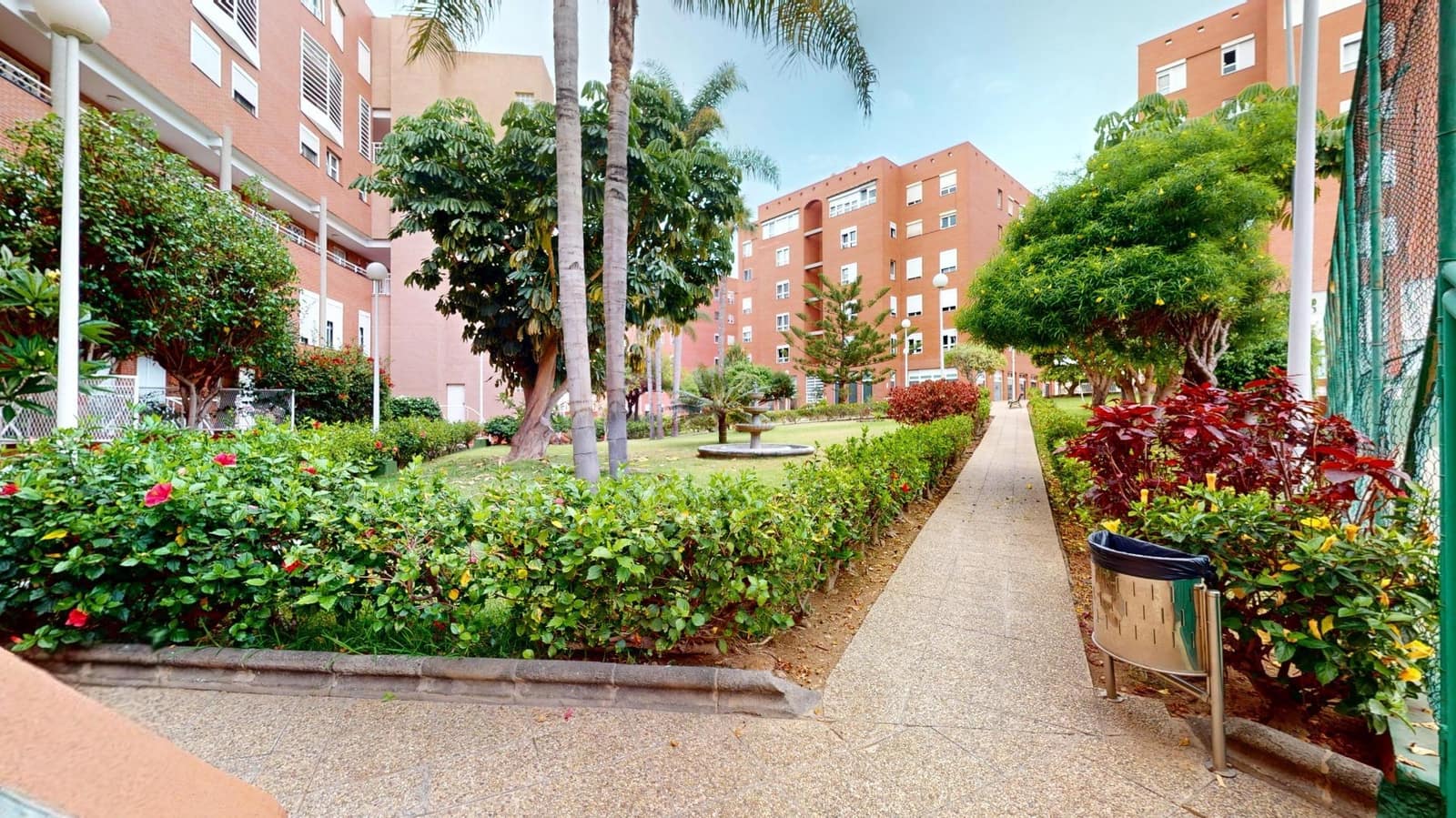 3 sovrum Lägenhet till salu i Las Palmas de Gran Canaria med garage - 395 000 € (Ref: 9994392)