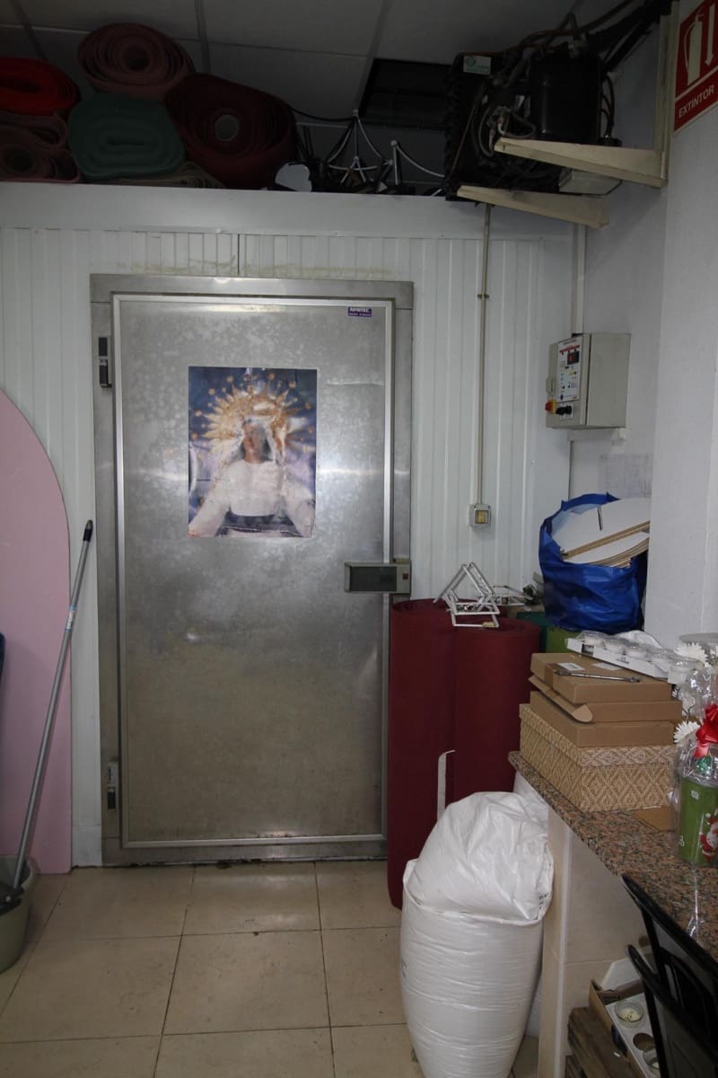 Commercial for sale in Torre-Pacheco - € 127,400 (Ref: 9995857)