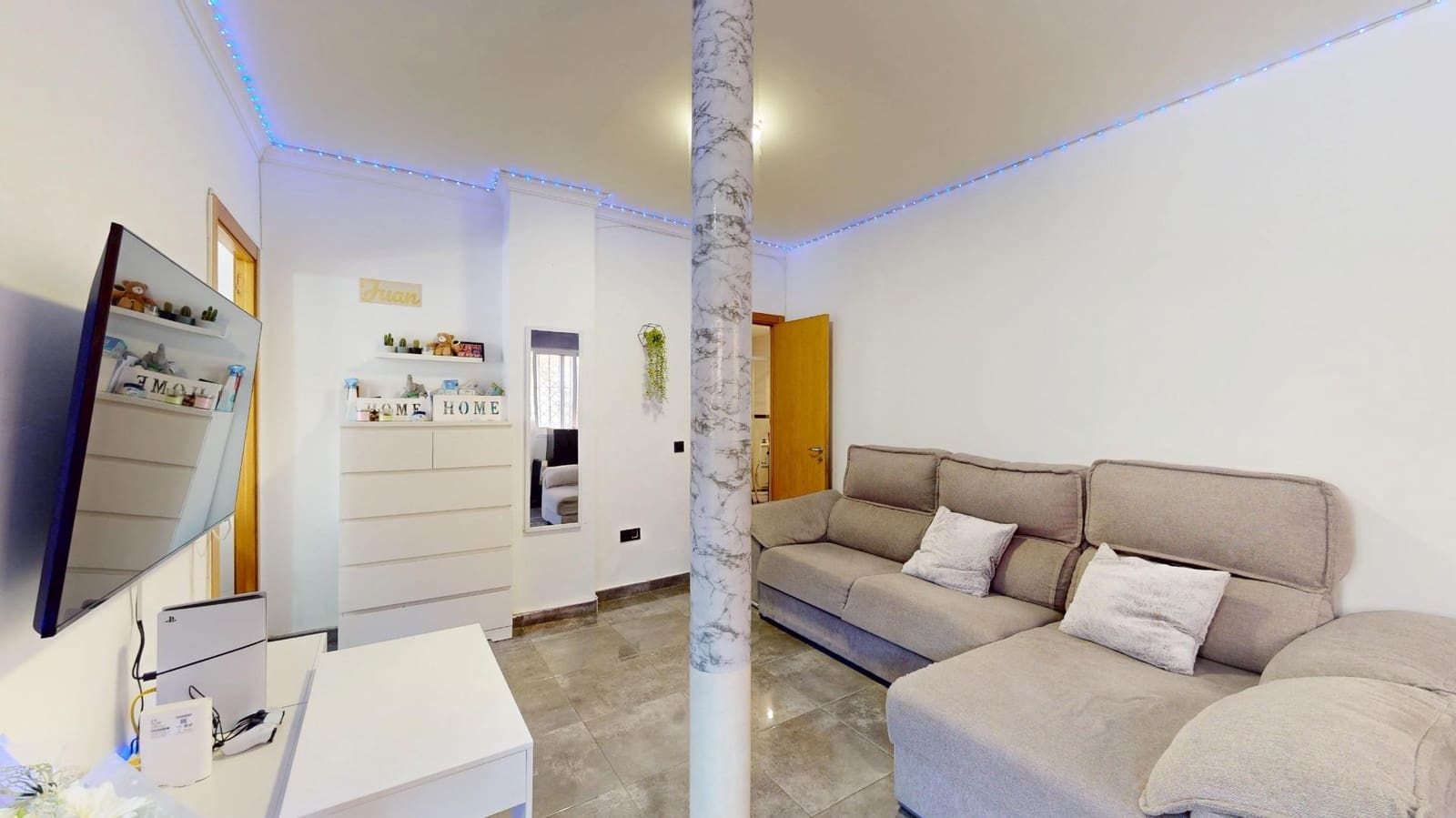 Flat for sale in Malaga city - € 180,000 (Ref: 9997227)