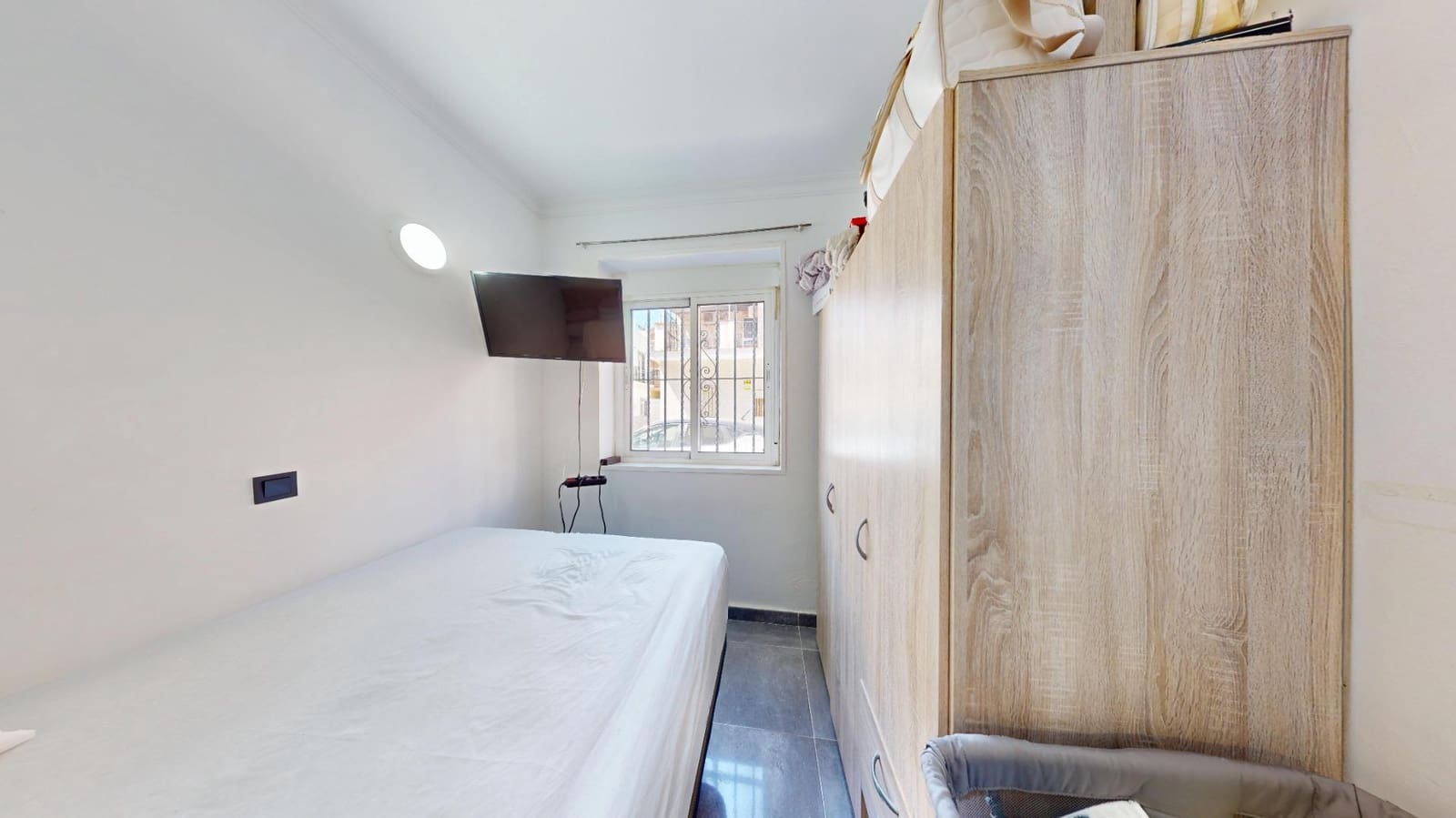 Flat for sale in Malaga city - € 180,000 (Ref: 9997227)