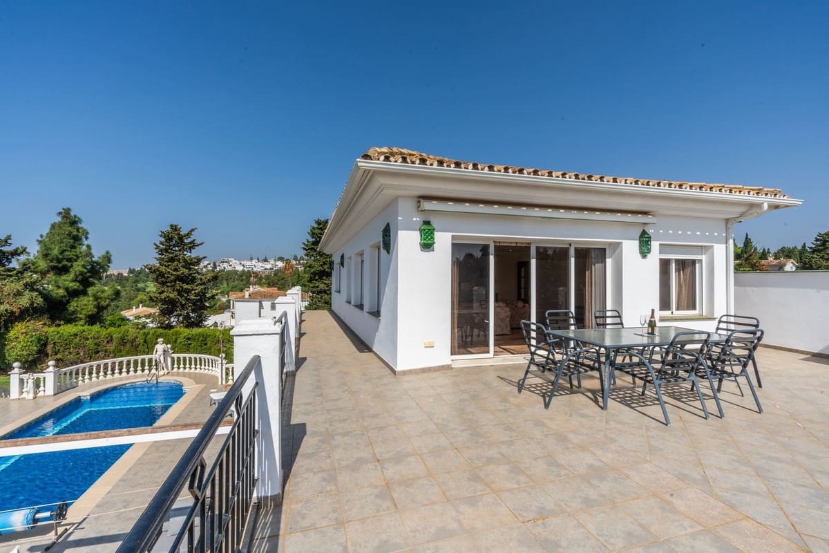5 soveværelse Villa til salg i El Chaparral med swimmingpool garage - € 1.995.000 (Ref: 10027690)