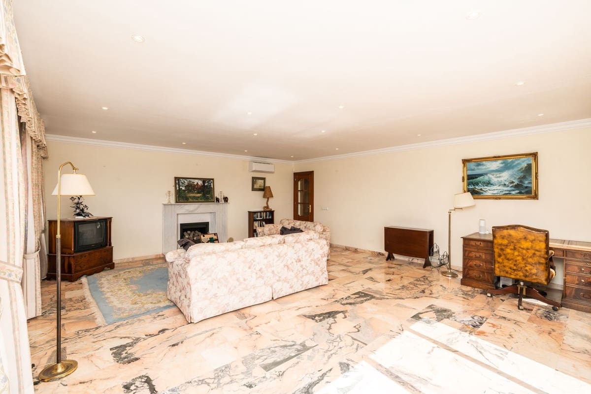 5 soveværelse Villa til salg i El Chaparral med swimmingpool garage - € 1.995.000 (Ref: 10027690)