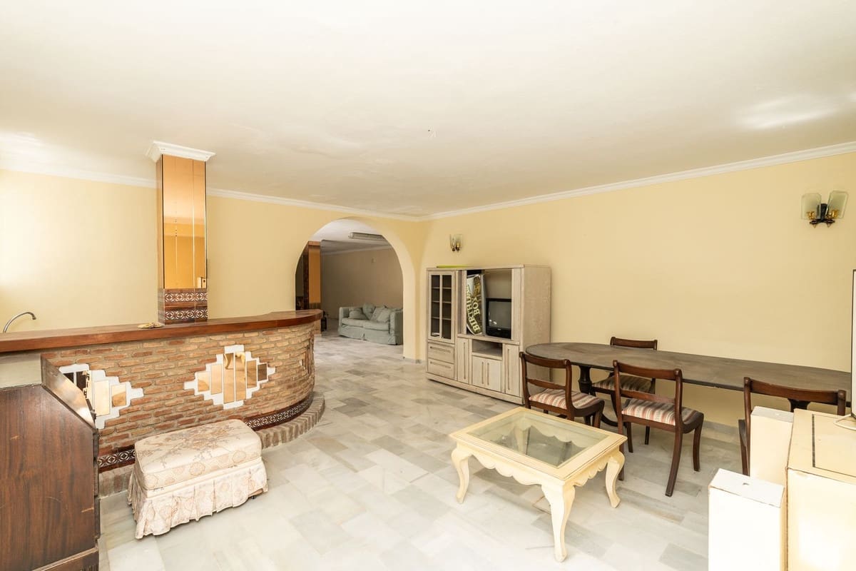 5 soveværelse Villa til salg i El Chaparral med swimmingpool garage - € 1.995.000 (Ref: 10027690)