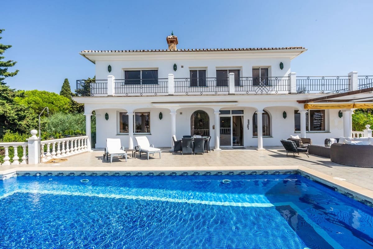 5 soveværelse Villa til salg i El Chaparral med swimmingpool garage - € 1.995.000 (Ref: 10027690)