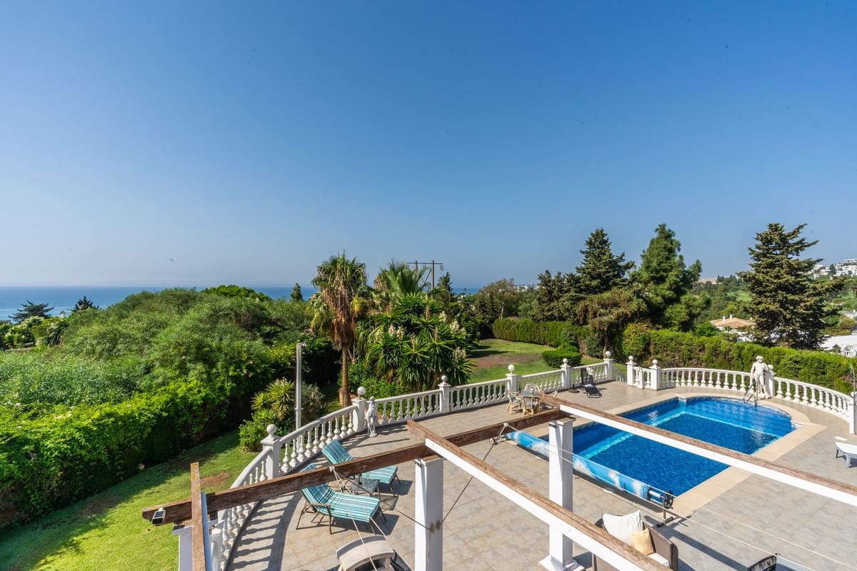 5 soveværelse Villa til salg i El Chaparral med swimmingpool garage - € 1.995.000 (Ref: 10027690)