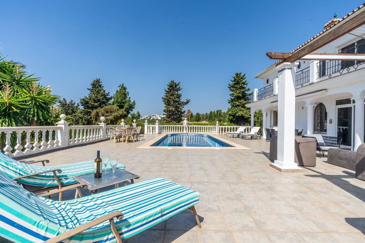 5 soveværelse Villa til salg i El Chaparral med swimmingpool garage - € 1.995.000 (Ref: 10027690)