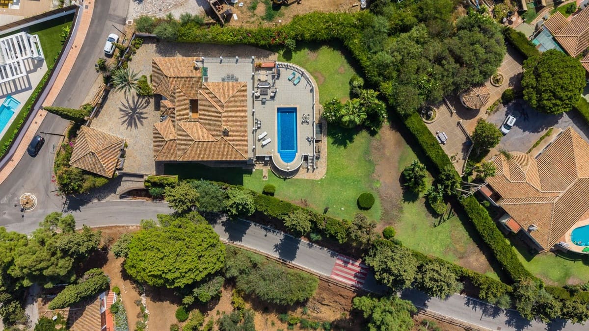 5 soveværelse Villa til salg i El Chaparral med swimmingpool garage - € 1.995.000 (Ref: 10027690)
