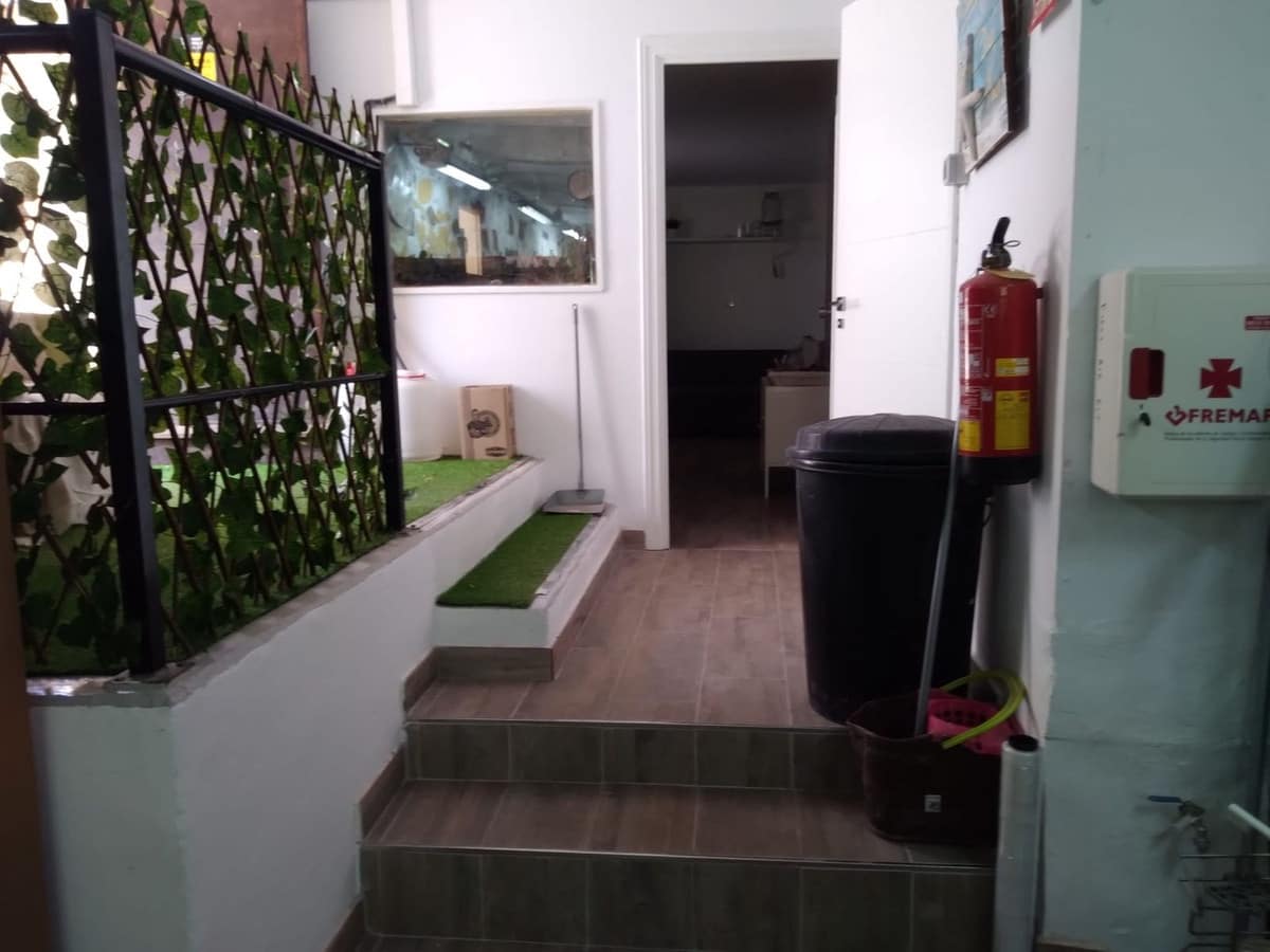 Comercial para venda em Calahonda - 290 000 € (Ref: 3764454)