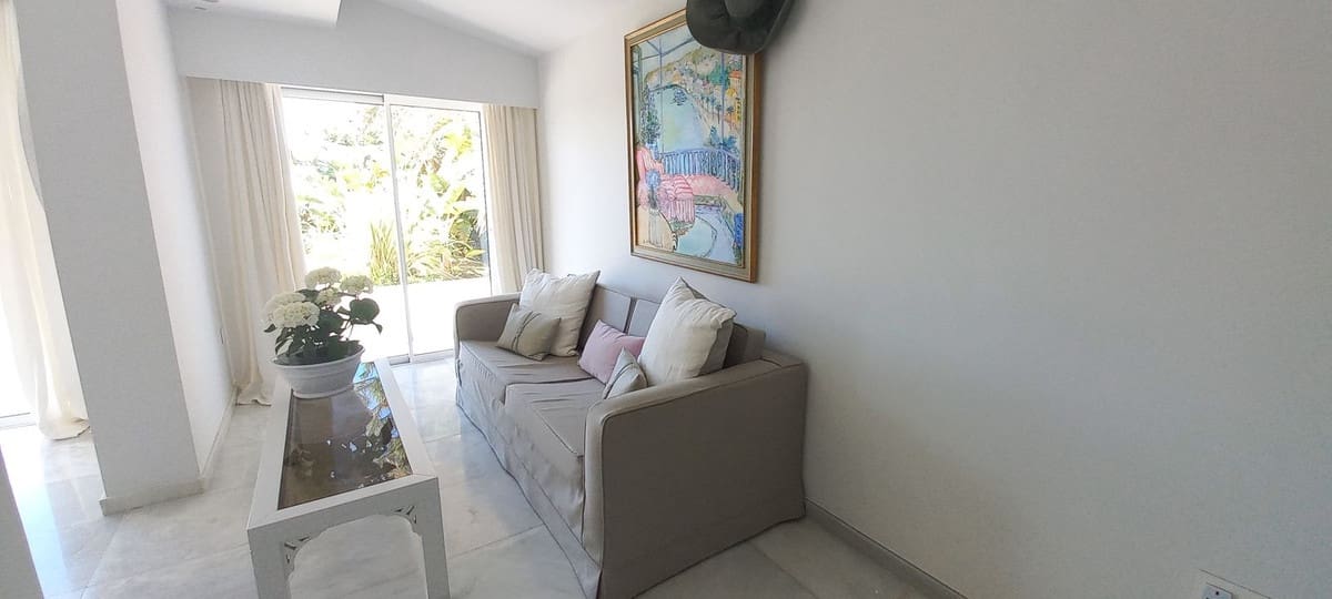   4 soveværelse   ferieVilla i El Chaparral   med   swimmingpool   - € 6.000 (Ref: 5413991)