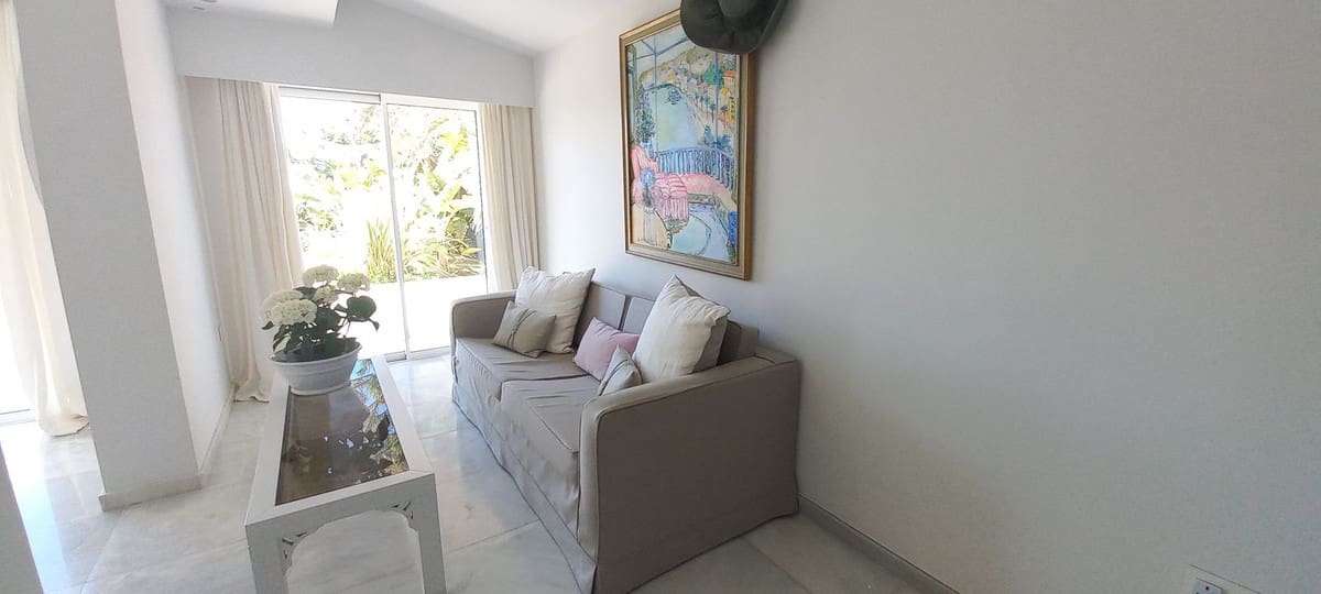 4 bedroom Villa for holiday rental in El Chaparral with pool - € 7,000 (Ref: 5413991)