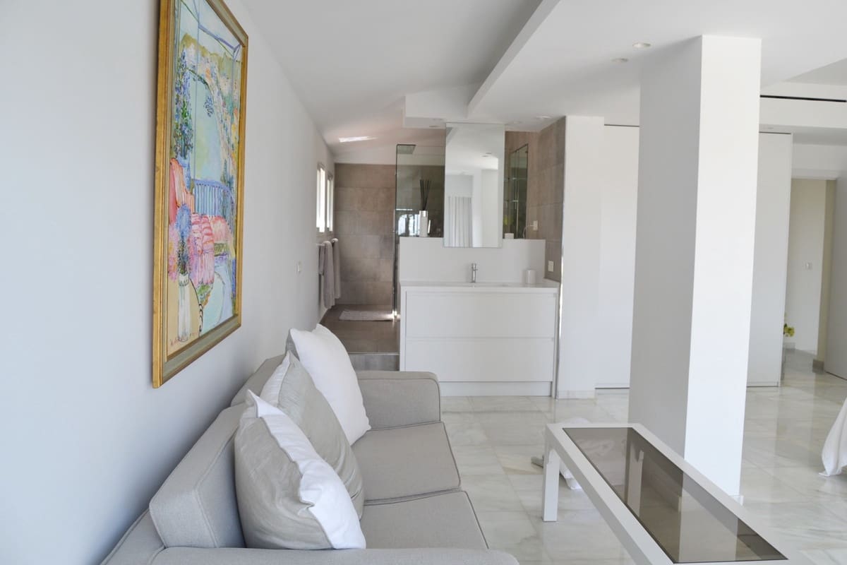 4 bedroom Villa for holiday rental in El Chaparral with pool - € 7,000 (Ref: 5413991)