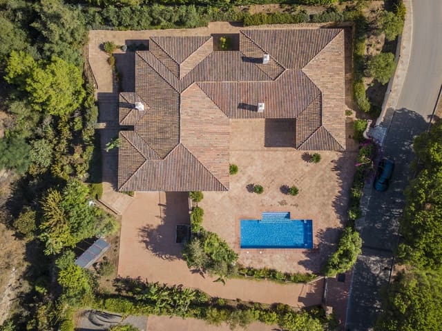 5 sypialnia Willa na sprzedaż w Valtocado, Mijas z basenem garażem - 1 375 000 € (Ref: 6079927)
