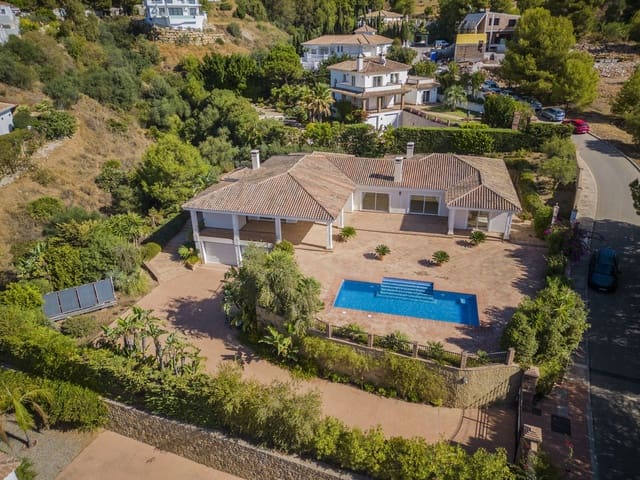 Chalet de 5 habitaciones en Valtocado, Mijas en venta con piscina garaje - 1.375.000 € (Ref: 6079927)