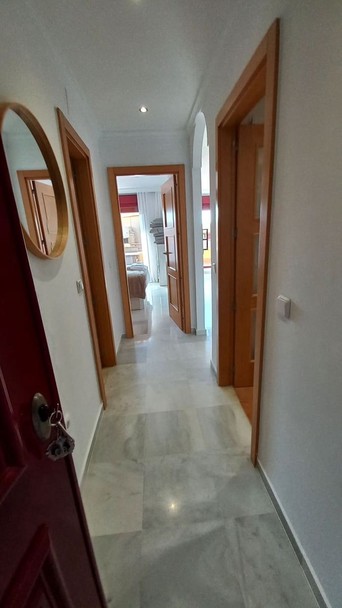 1 slaapkamer Penthouse voor vakantieverhuur in La Cala de Mijas met zwembad - € 700 (Ref: 7629578)