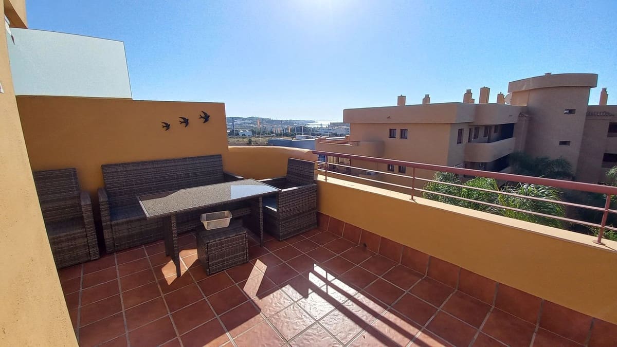 Ático de 1 habitación en La Cala de Mijas en alquiler vacacional con piscina - 700 € (Ref: 7629578)