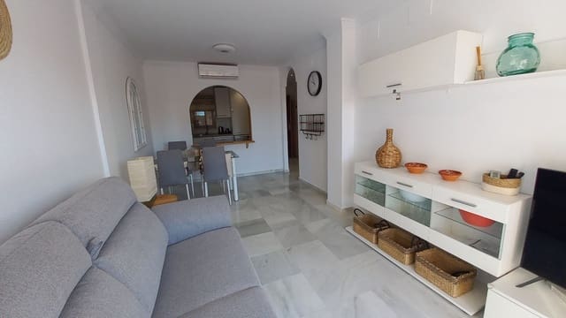 Ático de 1 habitación en La Cala de Mijas, Mijas en alquiler vacacional con piscina - 700 € (Ref: 7629578)
