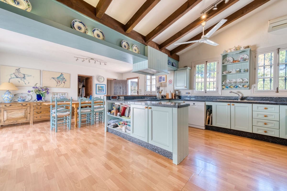 4 soveværelse Villa til salg i La Cala de Mijas med swimmingpool garage - € 1.650.000 (Ref: 9109820)