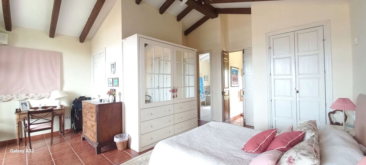 4 soverom Villa til salgs i La Cala de Mijas med svømmebasseng garasje - € 1 650 000 (Ref: 9109820)