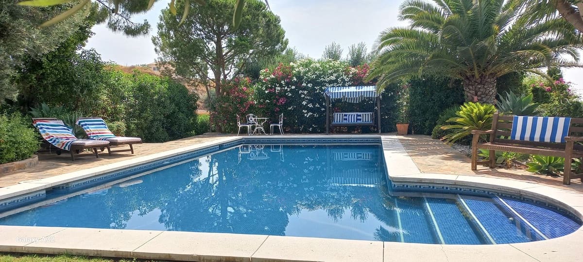 4 soverom Villa til salgs i La Cala de Mijas med svømmebasseng garasje - € 1 650 000 (Ref: 9109820)
