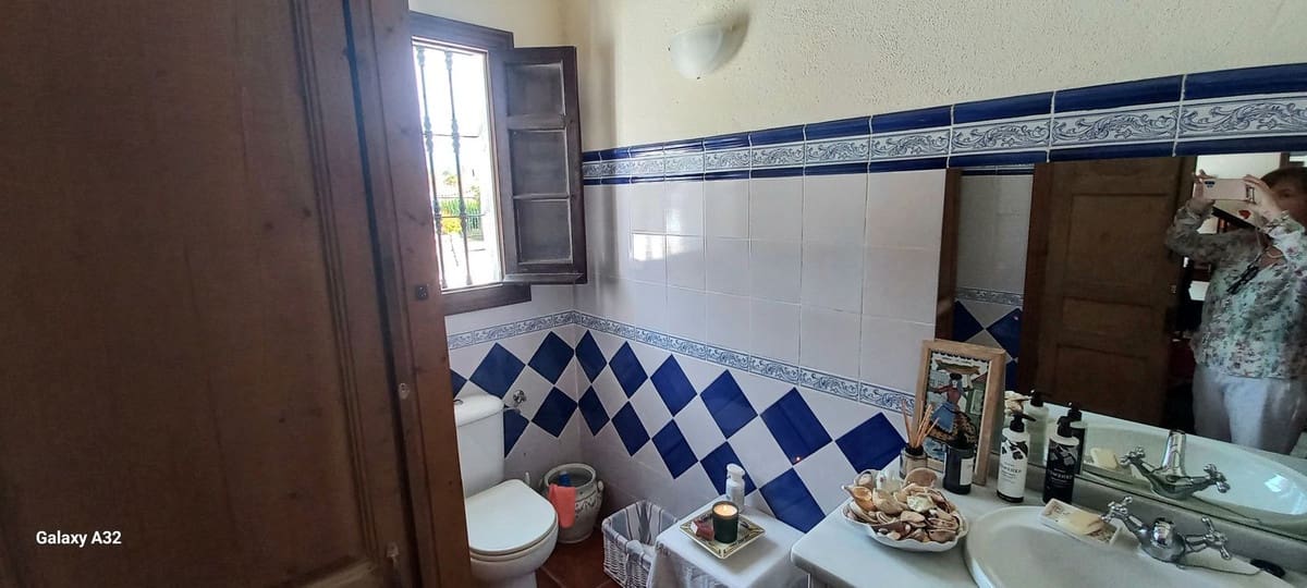 4 Zimmer Villa zu verkaufen in La Cala de Mijas mit Pool Garage - 1.650.000 € (Ref: 9109820)
