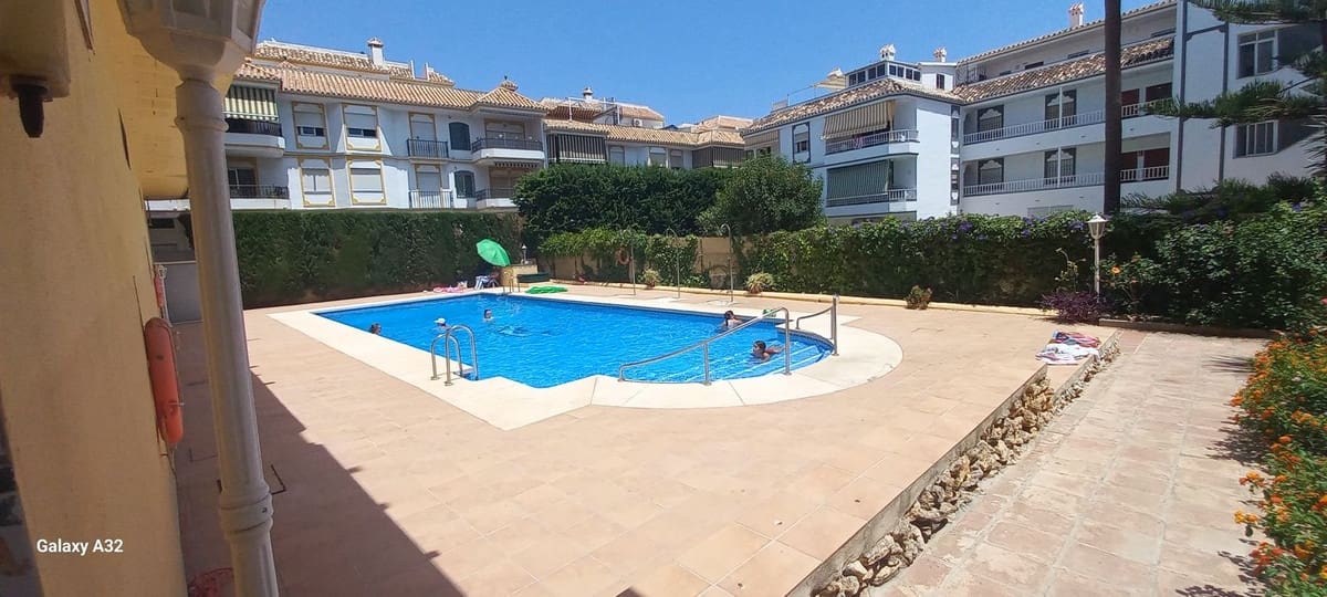 1 soveværelse Lejlighed til salg i La Cala de Mijas med swimmingpool - € 265.000 (Ref: 9116536)