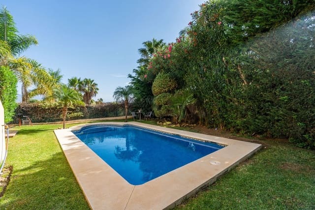 4 quarto Moradia para venda em La Cala de Mijas, Mijas com piscina garagem - 980 000 € (Ref: 9254421)