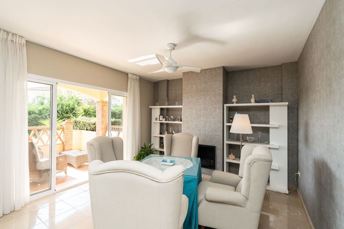 4 Zimmer Villa zu verkaufen in La Cala de Mijas mit Pool Garage - 980.000 € (Ref: 9254421)