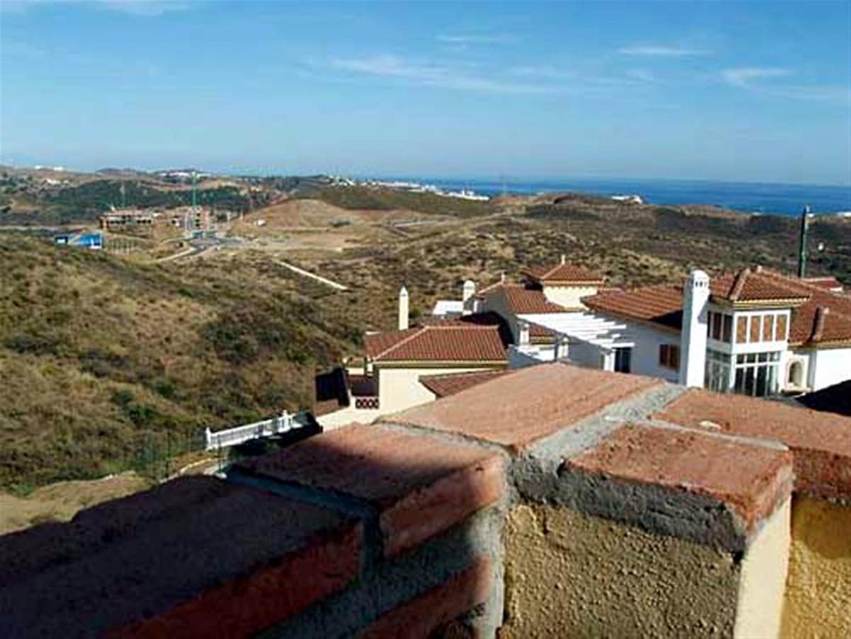 4 sovrum Villa till salu i Riviera del Sol med pool garage - 940 000 € (Ref: 9254421)