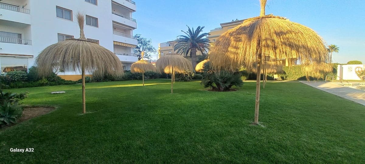 Studio for sale in La Cala de Mijas with pool garage - € 310,000 (Ref: 9296507)